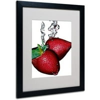 Zaštitni znak Likovna umjetnost Strawberry Splash II uokvirena matirana Umjetnost Rodericka Stevensa
