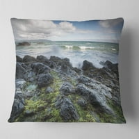 Designart Rocky Sjeverna Irska - jastuk za bacanje fotografije na obali mora-18x18